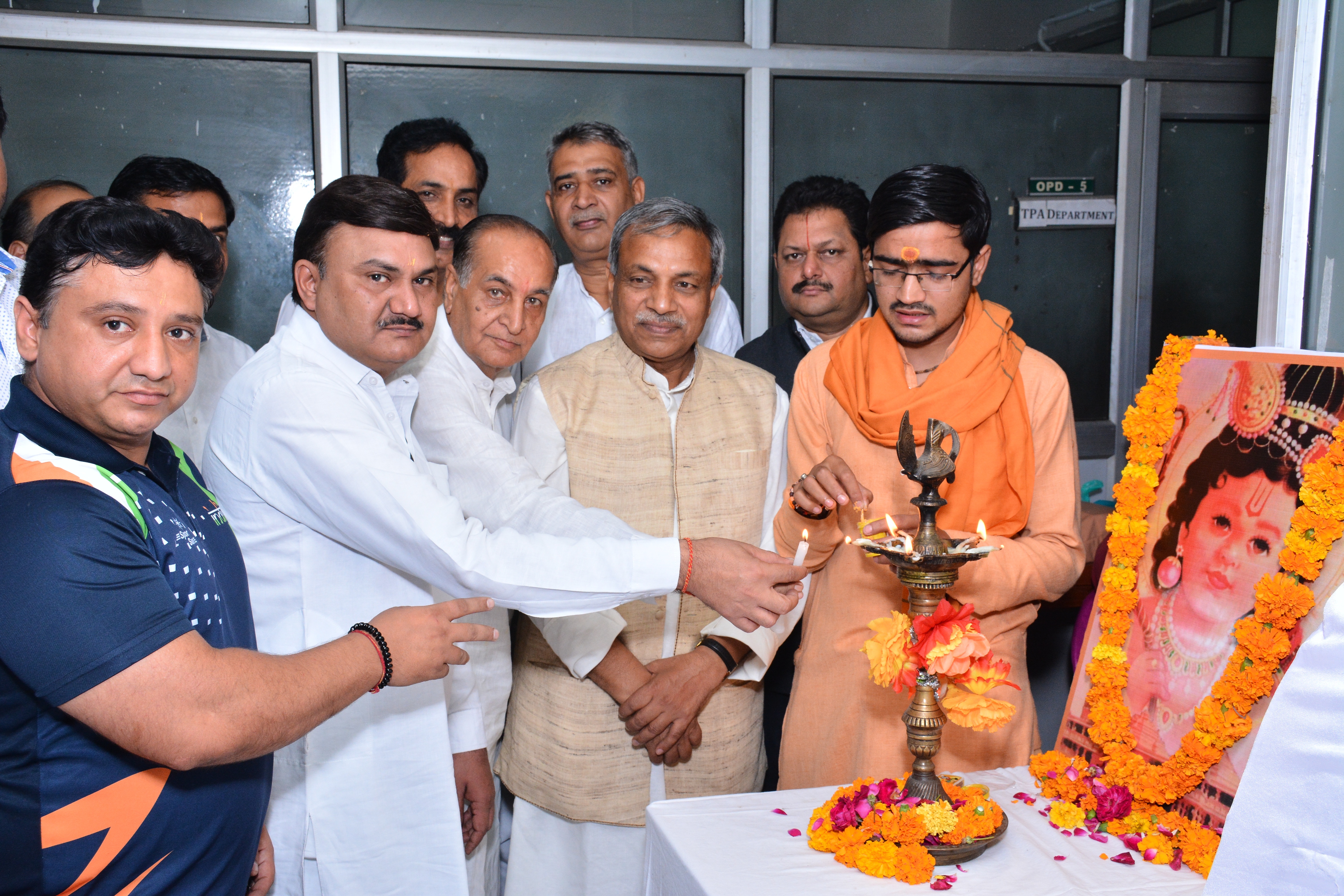 हुतात्मा दिवस पर विश्व हिंदू परिषद् एवं बजरंग दल ने किया रक्तदान शिविर का आयोजन