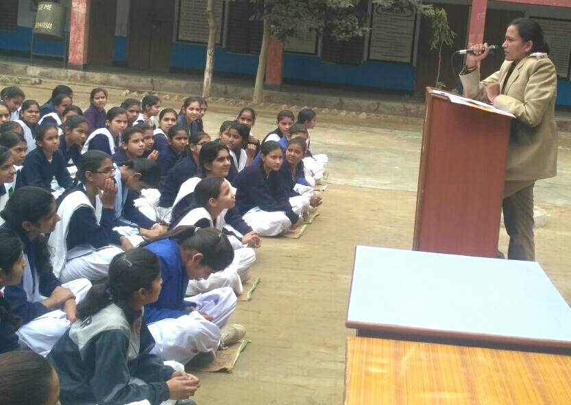 झज्जर पुलिस ने ऑनलाइन एंकर टेलेंट हंट कॉन्टेस्ट (मंच संचालक प्रतिभा खोज) के चयन हेतु स्कूल प्राचार्यों तथा विद्यार्थियों को जानकारी सहित जागरुक व प्रोत्साहित करने का चलाया विशेष अभियान