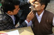 मकर संक्रांति पर संजय हॉस्पिटल ने लगाया स्वास्थ्य जांच शिविर 230 लोगों की जांच ।शूगर ,बीपी और ईसीजी के साथ निशुल्क दवाईयां भी दी गई।