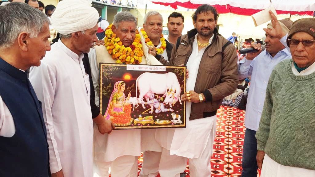 गौसेवा के लिए समाज के सभी वर्ग आए आगे: कर्मबीर राठी,   कर्मबीर राठी गौशाला मेें 1 लाख 1 हजार रूपए का दान देकर प्रधान बने