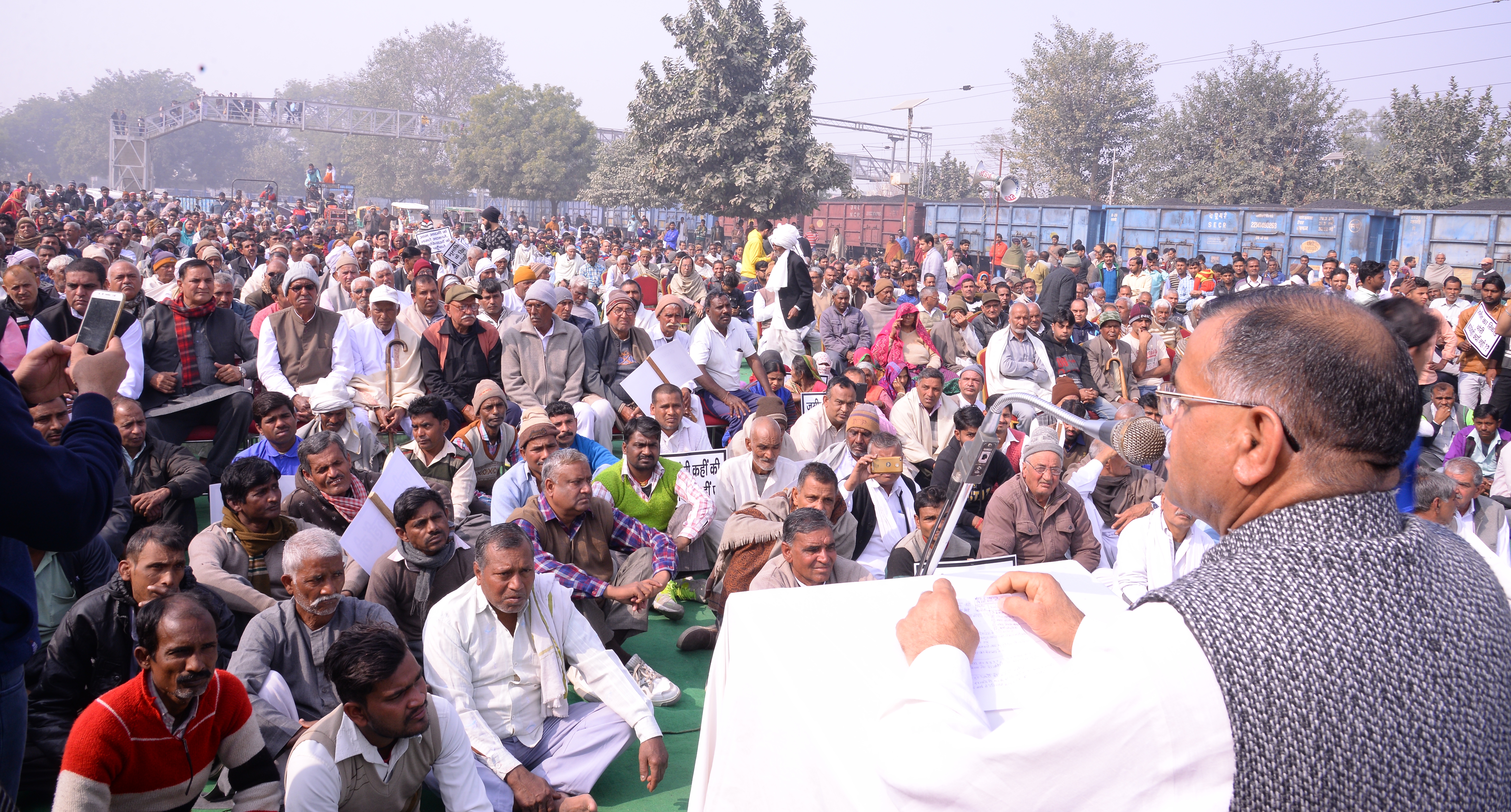 महाघोटाले व भू-माफियाओं के खिलाफ  पूर्व विधायक नफे सिंह राठी के नेतृत्व में हजारों लोगों ने किया जोरदार प्रदर्शन
