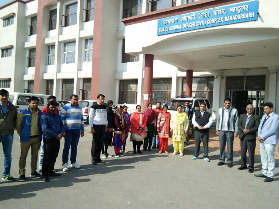 स्वतंत्रता संग्राम में बलिदान देने वाले शहीदों को किया नमन
