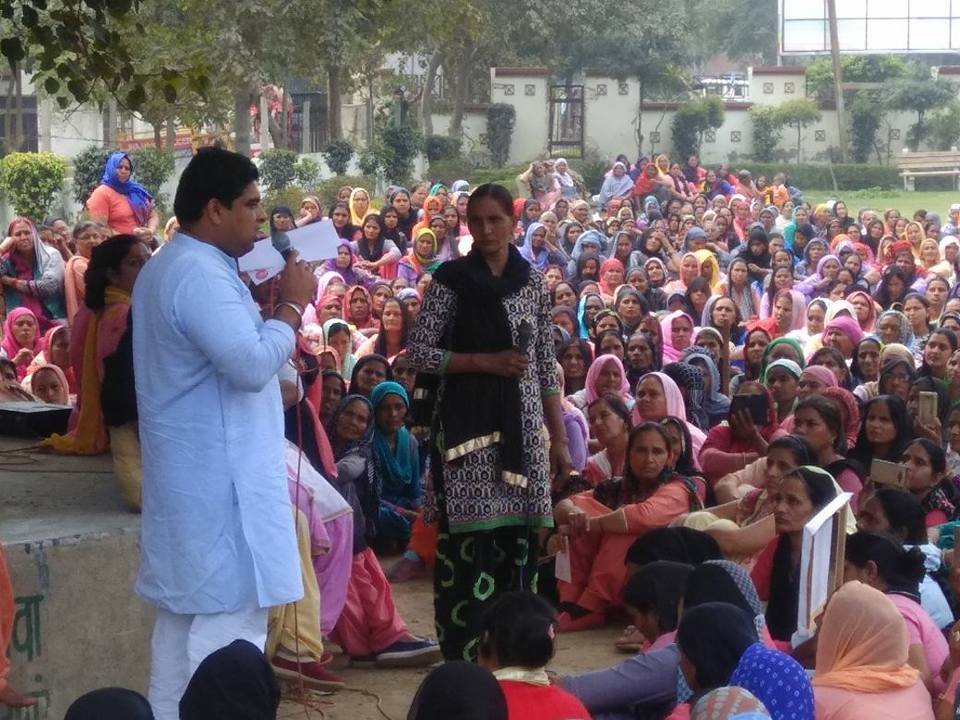 खट्टर  सरकार जल्द से जल्द माने आंगनवाड़ी वर्करों की मांग: पार्षद जसबीर सैनी