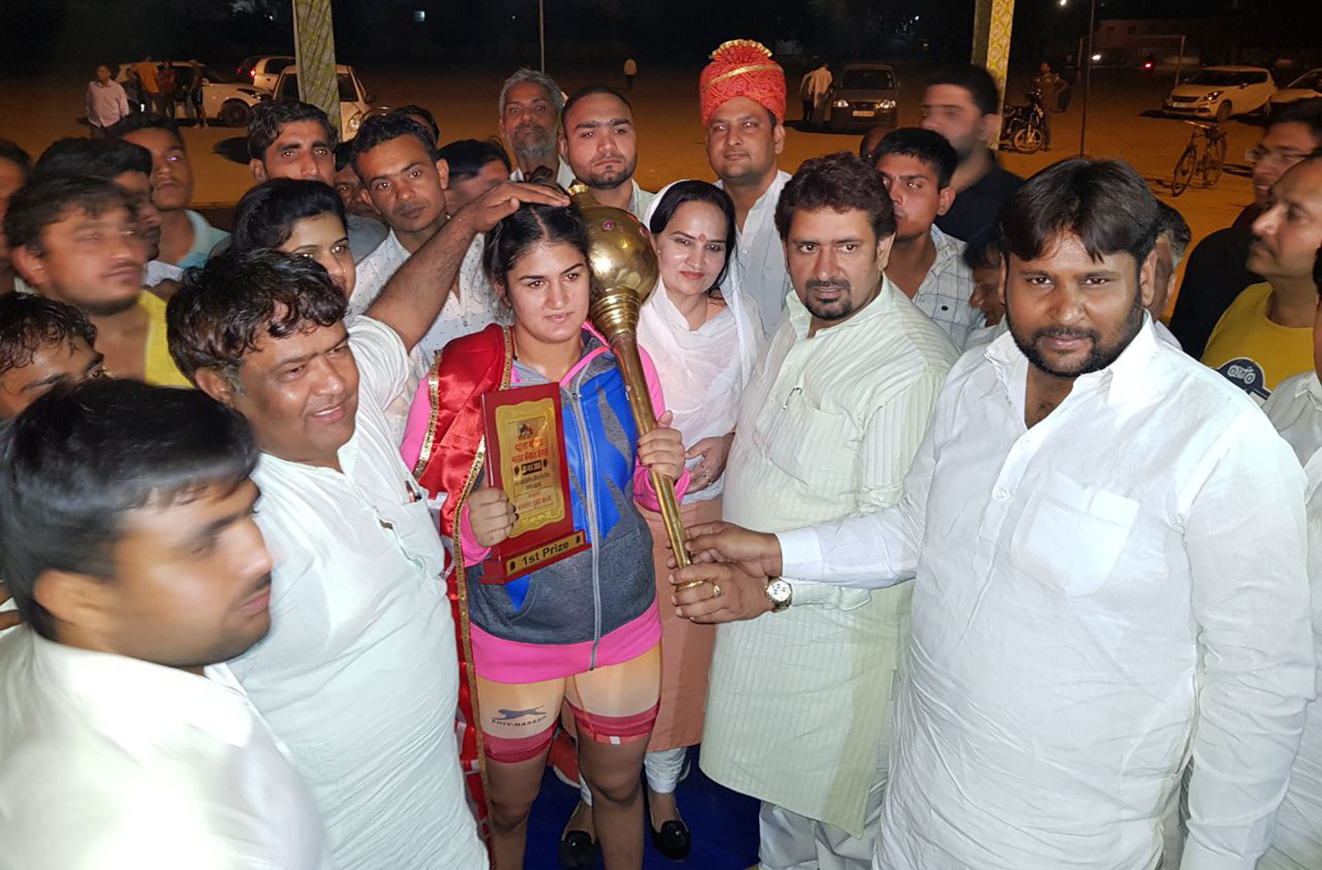रीतू दलाल ने जीता पहला महिला भारत केसरी दंगल - इनाम जो कि 1 लाख 6 हजार रूपए था वह प्रदेश महिला कांग्रेस महासचिव डा. नीना राठी व सतपाल राठी ने देकर किया प्रोत्साहित