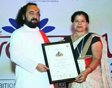 शिक्षाविद् व योगाचार्या अंजू अग्रवाल को किया गया ग्रेंड मास्टर ऑफ योगा अवार्ड से सम्मानित, बधाई देने वालो का लगा तांता