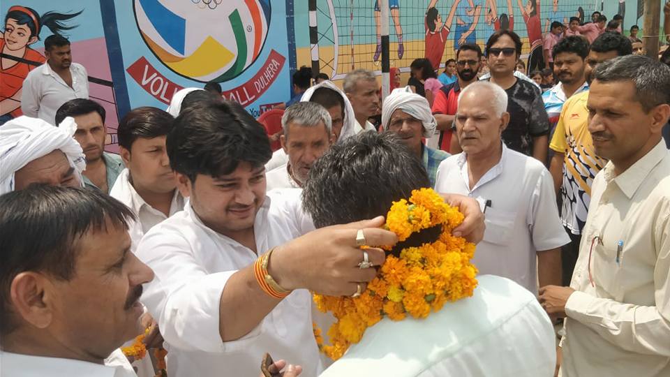 दुल्हेड़ा में नेपाल जाने वाली भारतीय महिला शुटिंग टीम का किया गया स्वागत  * नेपाल में 29 मई से दो दिवसीय शुटिंग प्रतियोगिता का होगा आयोजन