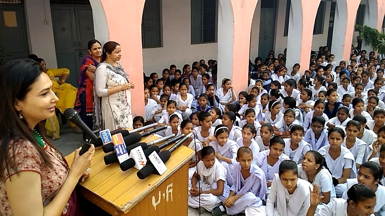 राजकीय कन्या वरिष्ठ माध्यमिक विद्यालय में अंतर्राष्ट्रीय मासिक धर्म स्वच्छता दिवस के उपलक्ष में स्वास्थ्य परिचर्चा का किया गया आयोजन।