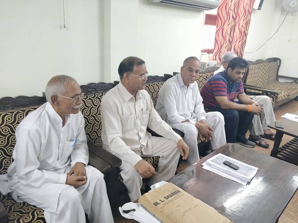 *बहादुरगढ़ के 100 करोड़ के घोटाले में आला अधिकारियों के आदेश भी बेअसर*विधायक नरेश कौशिक विधानसभा में दे चुके हैं विवादित जमीन व जमीन मालिक को क्लीन चिट