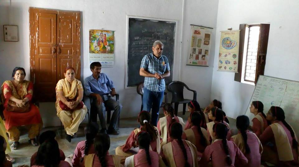 उपमंडल के सिदीपुर गांव के राजकीय उच्च विद्यालय में कानूनी साक्षरता मिशन के अन्तर्गत कानूनी जागरूकता पर सेमिनार का किया गया आयोजन।
