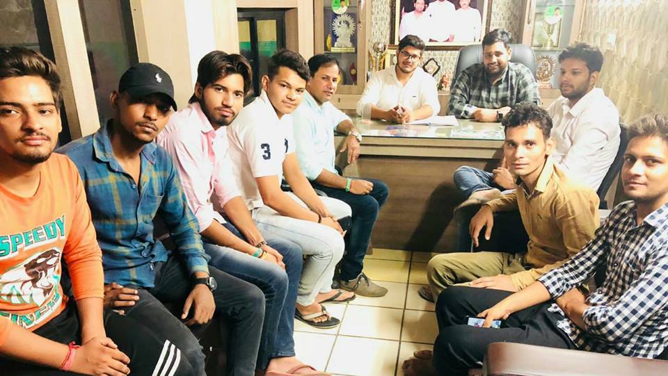 इनेलो पार्टी के पुर्व जिला प्रधान महासचिव संजय दलाल के कार्यालय पर इनसो की हुई महत्वपूर्ण बैठक l