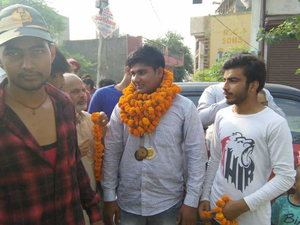 कानपुर में छाया बालौर का विशाल वेट लिफ्टिंग के 93 किलोग्राम भार वर्ग में जीता गोल्ड