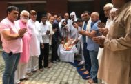 कांग्रेस कार्यकर्ताओं ने राजीव गांधी को जयंती पर किया नमन * पूर्व विधायक जून के कार्यालय में कार्यकर्ताओं ने किया नमन