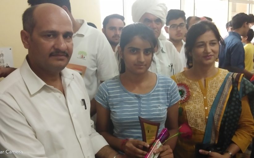 स्वतंत्रता दिवस पर सेक्टर 6 में हुआ ड्राइंग प्रतियोगिता का आयोजन