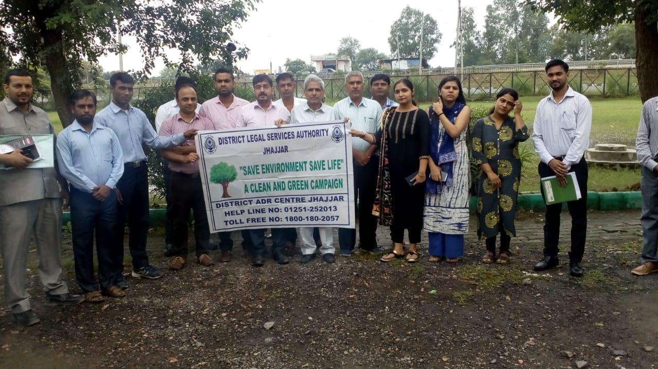 बीएलएस यूनिवर्सिटी के सभागार में उपमंडल विधिक सेवा समिति के सदस्य सत्येंद्र दहिया द्वारा एक नि:शुल्क कानूनी जागरूकता व साक्षरता कार्यक्रम का किया गया आयोजन ।
