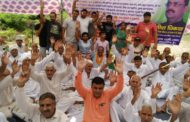 बराही फाटक व छोटूराम नगर फाटक पर भाजपा बनाए अंडरपास: सतीश छिकारा * सतीश छिकारा की अगुवाई में जनहित की मांगों को लेकर दिया गया धरना * सतीश छिकारा ने भाजपा नेताओं के सफाई अभियान को ड्रामा करार दिया