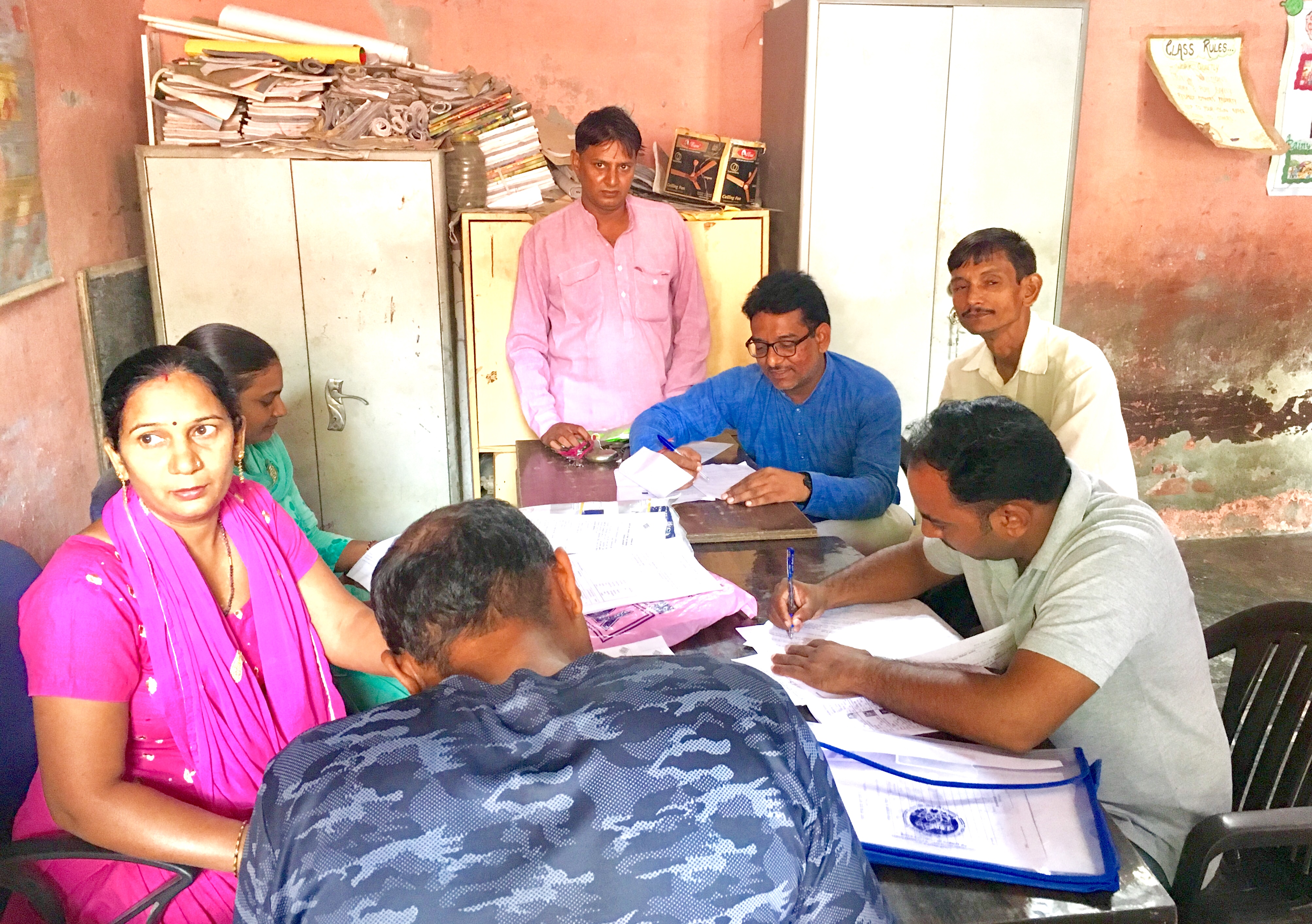 बहादुरगढ़ भाजपा के मीडिया प्रभारी सतबीर सिंह चौहान ने नई वोटों के लिए फ़ार्म भरवाए।