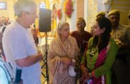 *उपायुक्त गोयल ने इस्कॉन मंदिर में की पूजा अर्चना* - *मन्दिर प्रबंधकों से की बातचीत*