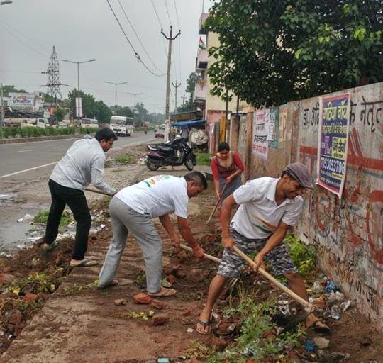 सांखोल गांव में स्वच्छता ही सेवा के तहत किया गया सफाई अभियान