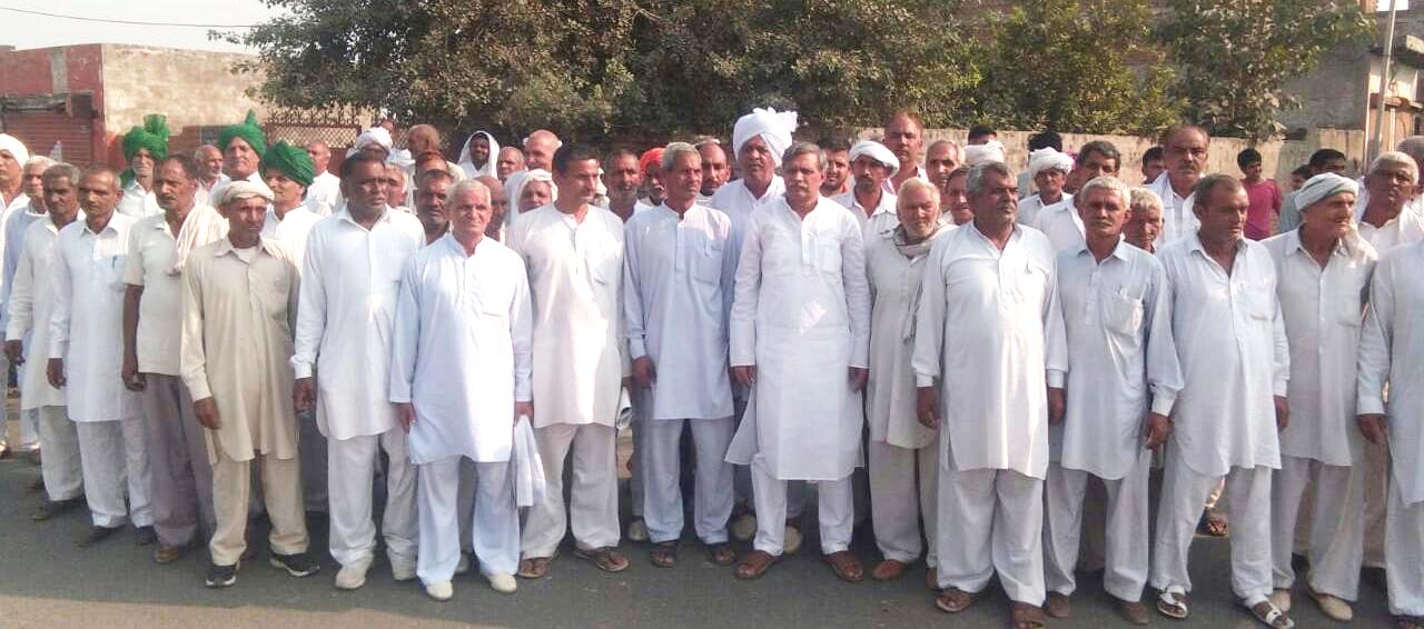 इनेलो वरिष्ठ नेता रमेश दलाल अपने सैकड़ो समर्थको के साथ झज्जर के इनेलो कार्यकर्ता सम्मेलन के लिए हुए रवाना -भाजपा के कुशासन से तंग प्रदेश की जनता : इनेलो वरिष्ठ रमेश दलाल - भाजपा राज में जनता महंगाई से परेशान : रमेश दलाल