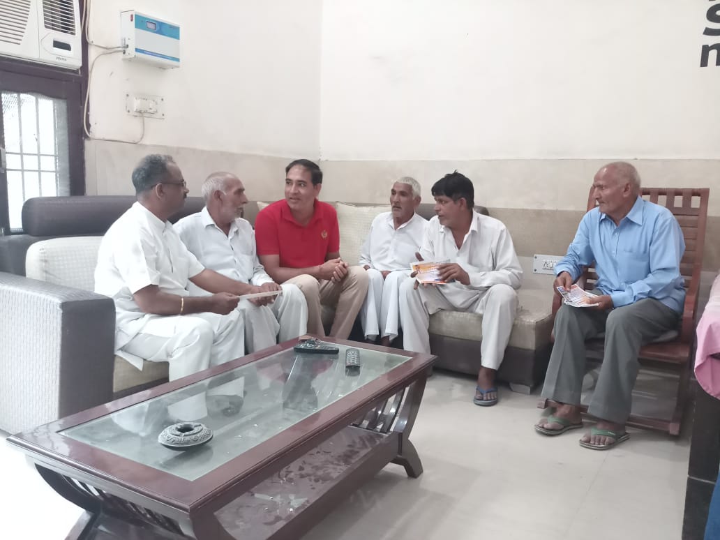 जनहित मुद्दों के लिए 1 दिवसीय धरना प्रदर्शन 7 अक्टूबर को : सतीश छिकारा जनसंपर्क अभियान,  पूर्व जिला परिषद चेयरमैन सतीश छिकारा ने धरना प्रदर्शन के लिए लोगों को दिया निमंत्रण संघर्ष,  समिति झज्जर रोड पर 7 अक्टूबर को देगी एक दिवसीय धरना : सतीश छिकारा