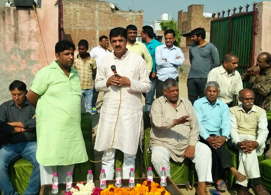 विकास में हर वर्ग की भागीदारी सुनिश्चित की है भाजपा नेः- बिजेन्द्र दलाल, बिजेन्द्र दलाल ने वार्ड 8 और 9 में दिया सुल्तानपुर रैली का निमंत्रण। महिलाओं की समस्या समाधान के भी दिये अधिकारियों को निर्देश