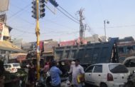 लाखों रुपए खर्च करने के बाद भी ट्रैफिक व्यवस्था के लिए लगाए गए ट्रैफिक सिग्नल कर रहे हैं चालू होने का इंतजार