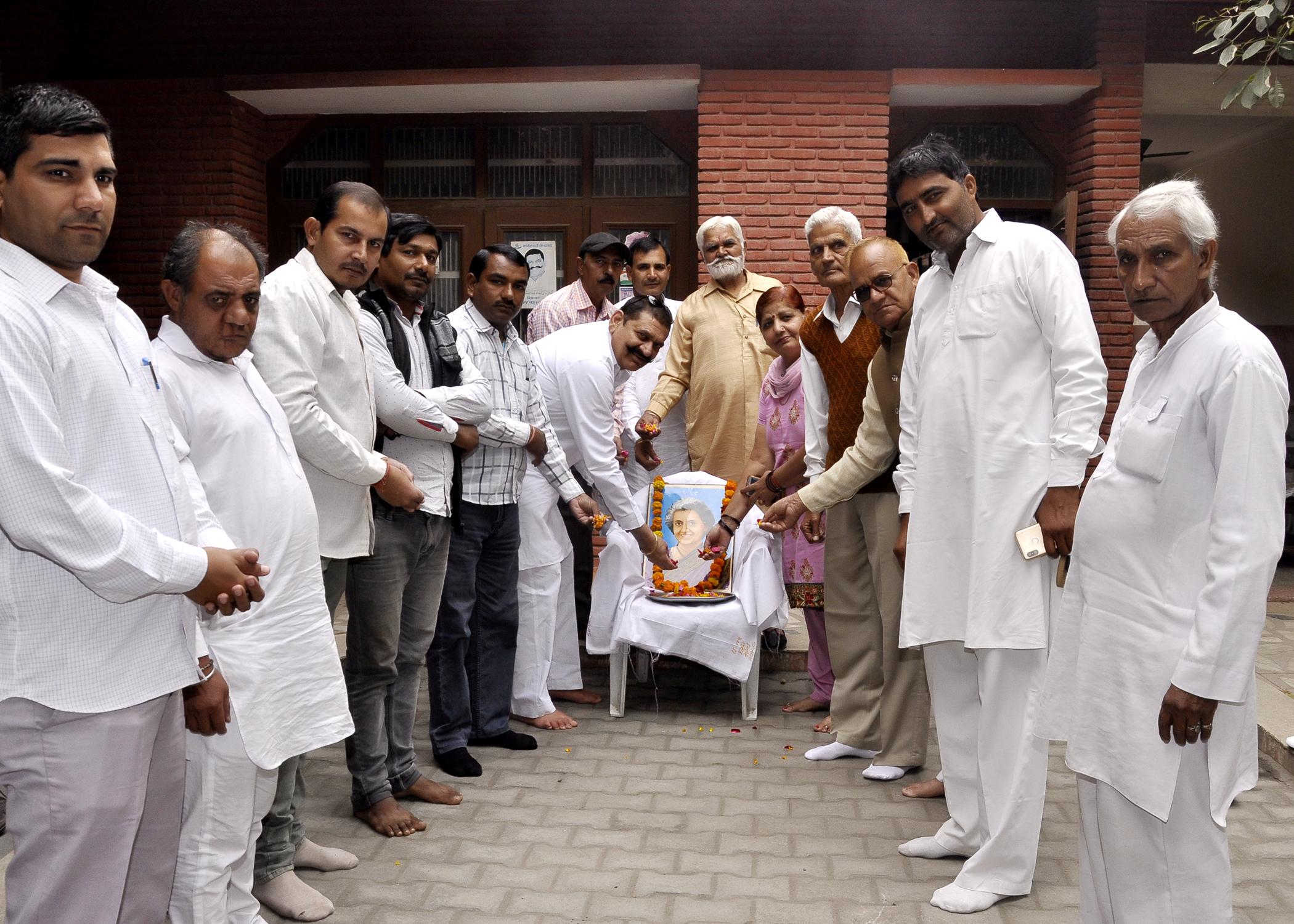 इंदिरा गांधी ने भारत को विश्व में अग्रणी बनाया : राजेंद्र जून