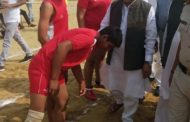 *खेल स्पर्धओं में भागीदारी देती है जीवन में आगे बढऩे की सीख : कौशिक* - *गांव सांखौल में कबड्डïी प्रतियोगिता के खिलाडिय़ों को किया विधायक नरेश कौशिक ने प्रोत्साहित*