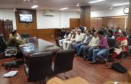 जिले के दो पेट्रोल पंपों पर बदमाशों द्वारा की गई लूट की वारदात से क्षुब्ध दॅ झज्जर जिला पेट्रोलियम डिलर्स एसोसिएशन का एक प्रतिनिधि मंडल मिला एसपी से और बदमाशों को शीघ्र पकडने की मांग की ।