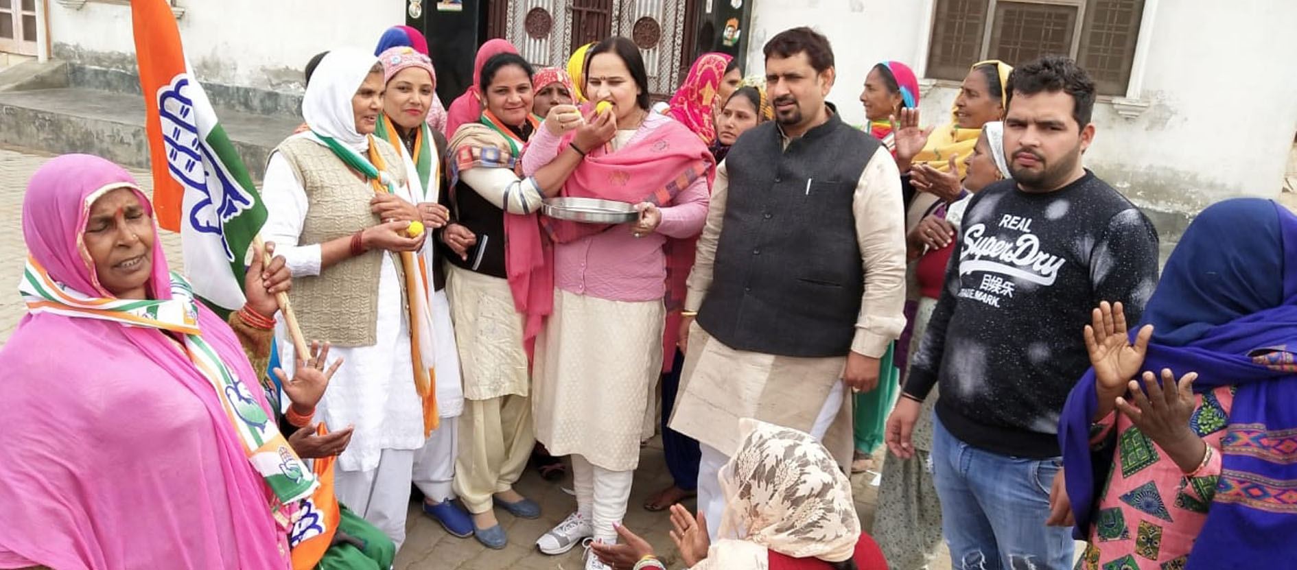 हरियाणा प्रदेश महिला कांग्रेस की वरिष्ठ उपाध्यक्ष एवं पार्षद डा. नीना सतपाल राठी ने प्रियंका गांधी के कांग्रेस की राष्ट्रीय महासचिव एवं पूर्वी यूपी की प्रभारी बनने व गुलाम नबी आजाद के हरियाण प्रदेश प्रभारी बनने का किया स्वागत ।