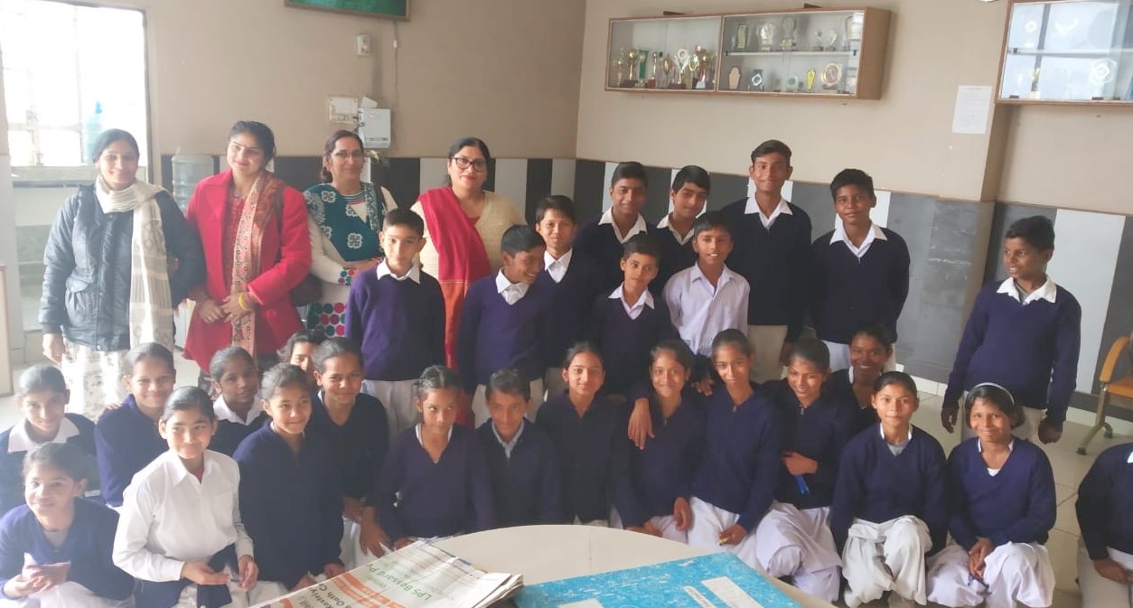 सकारात्मक सोच के साथ शिक्षा ग्रहण करें विद्यार्थी : प्रवीण छिल्लर * स्कूल पार्टनरशिप के तहत बाल विकास स्कूल पहुंचे राजकीय स्कूल के विद्यार्थी * राजकीय स्कूल व बाल विकास स्कूल के विद्यार्थियों ने लिया शैक्षणिक, खेल व सांस्कृतिक गतिविधियों में भाग