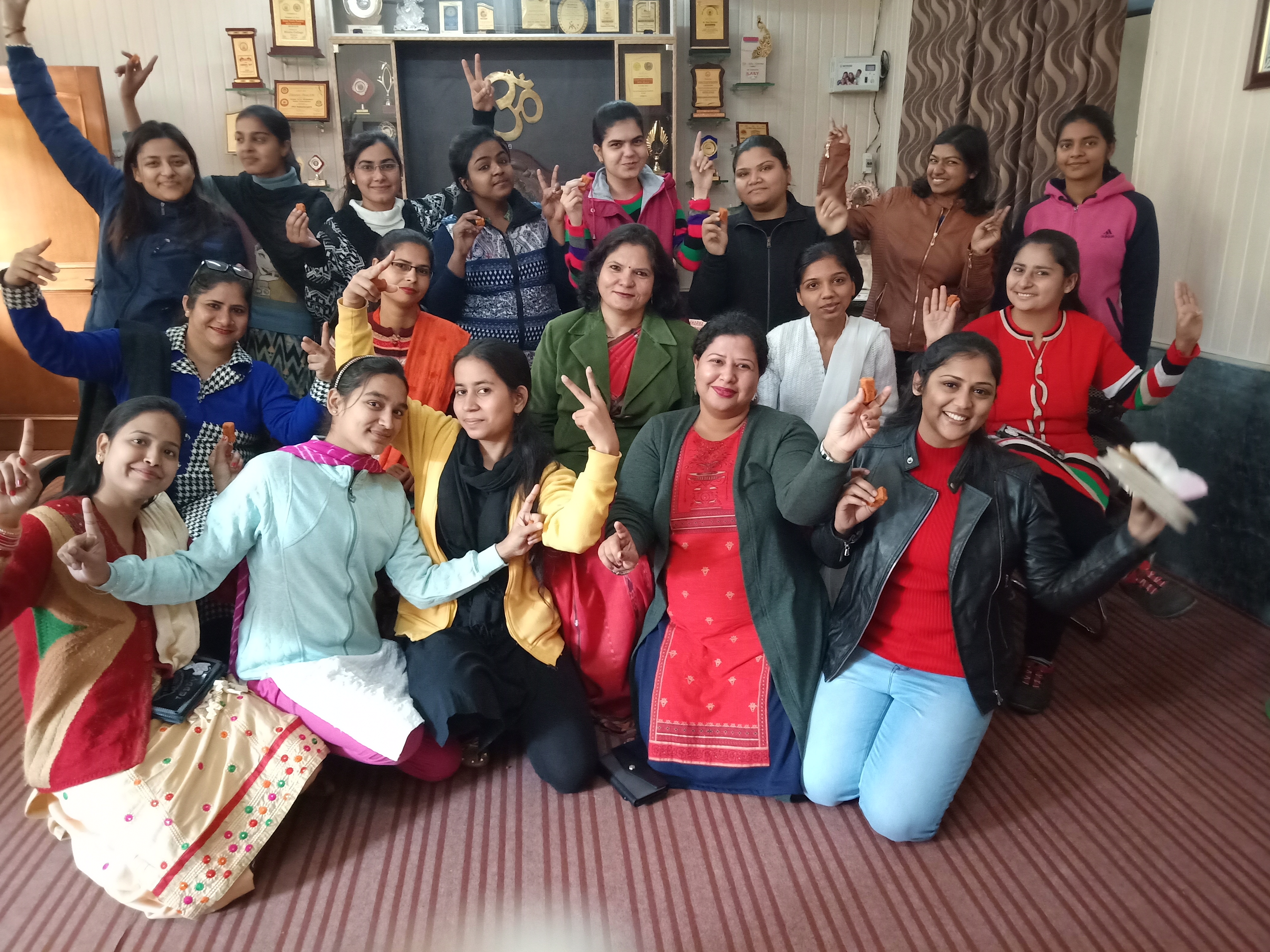 वैश्य बीएड कॉलेज की छात्राओं का सीटेट में शानदार प्रदर्शन