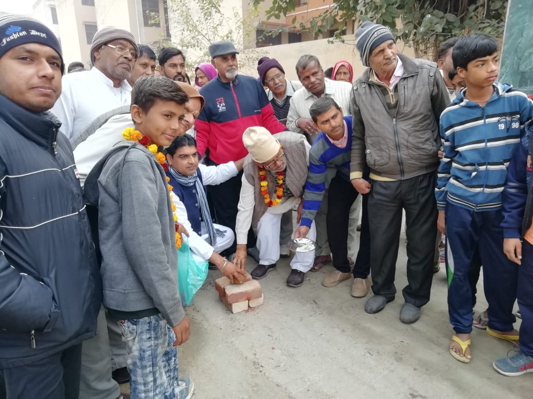 शास्त्रीनगर -f2 का प्रवेश द्वार व् नौ हाईमास्क लाइट जनता को समर्पित