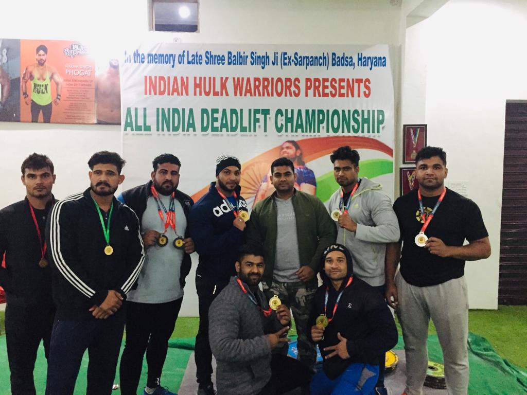 आल इंडिया ओपन बैंच प्रेस और डेडलिफ्ट प्रतियोगिता में छाए जिमखाना क्लब के खिलाड़ी।