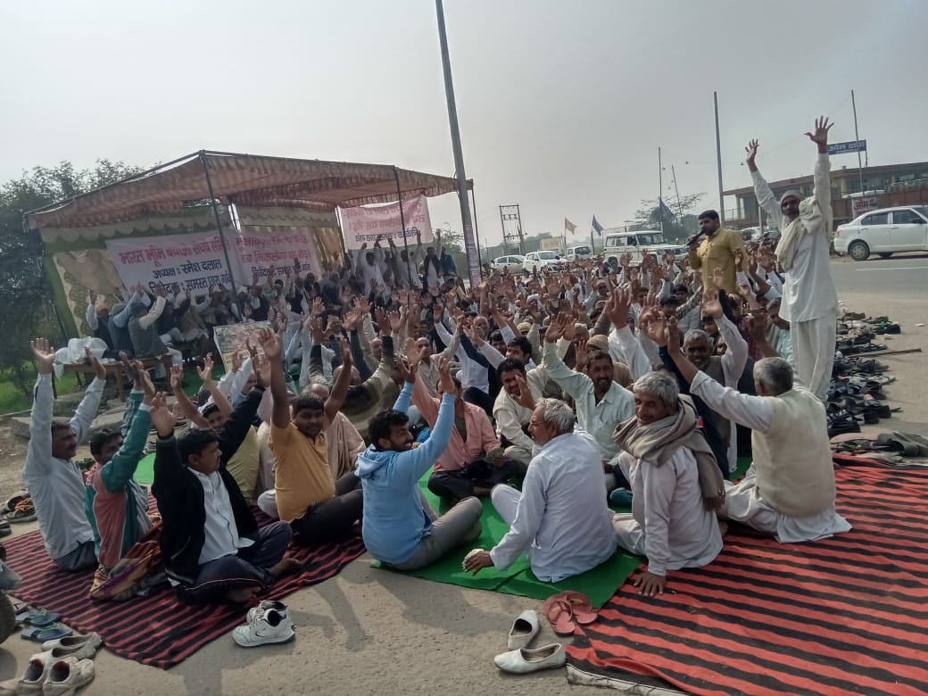छारा गांव के बारे में आपत्तिजनक बात कहने पर युद्धवीर मलिक पर पंचायत करेगी कानूनी करवाई।