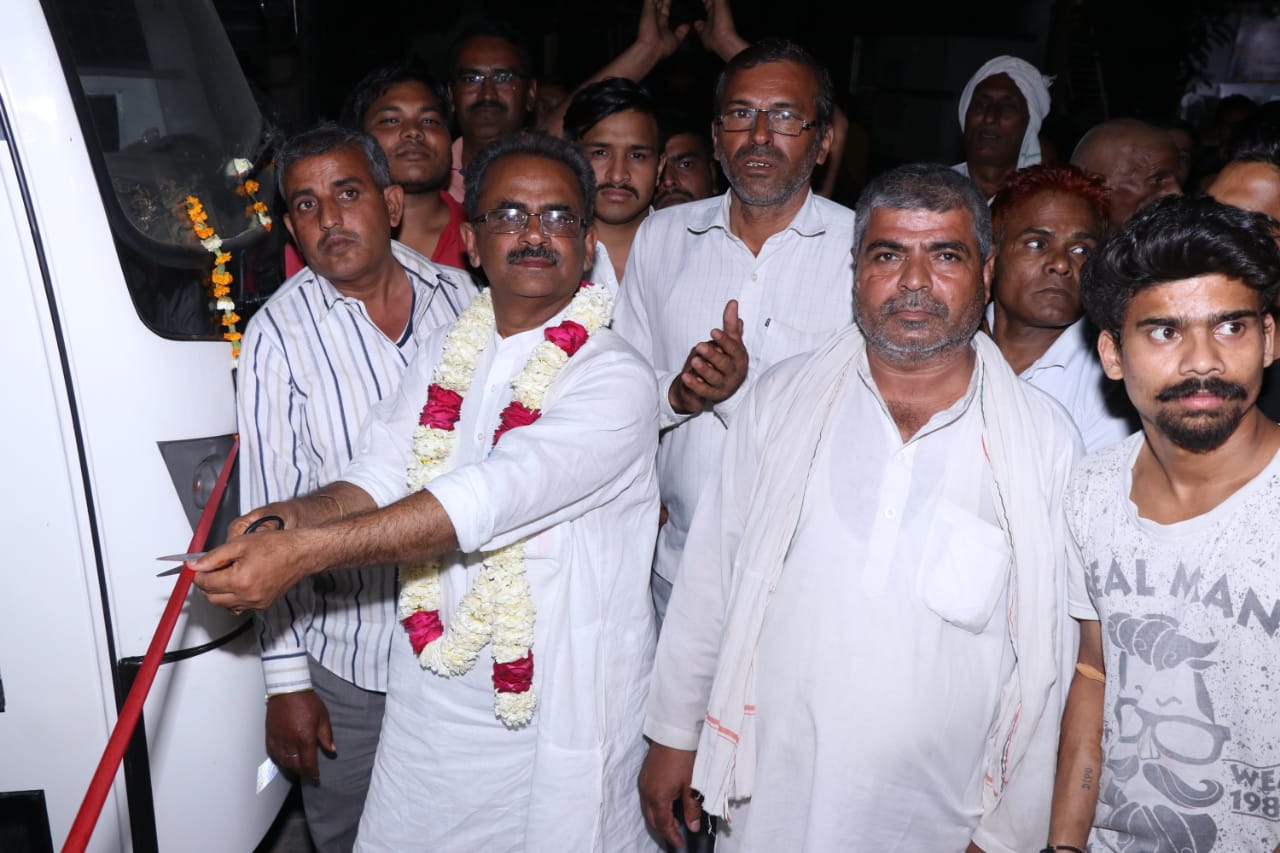 सर्वजातीय सद्भावना सम्मेलन : सतीश छिकारा ने बसों और एम्बुलेंस का उद्घाटन कर किया जनता को समर्पित,  बेटियां किसी भी क्षेत्र में बेटों से कम नहीं : पूर्व जिला परिषद चेयरमेन सतीश छिकारा ,  सर्वजातीय सद्भावना सम्मेलन प्रदेश में भाईचारा, अमन और शांति को देगा नई दिशा : सतीश छिकारा