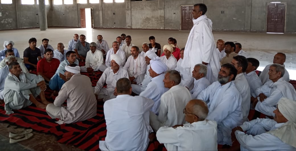 किसानों ने लगाया सरकार पर आंदोलन को विभाजित करने का आरोप, 10 मई की तैयारी में जुटे किसान।