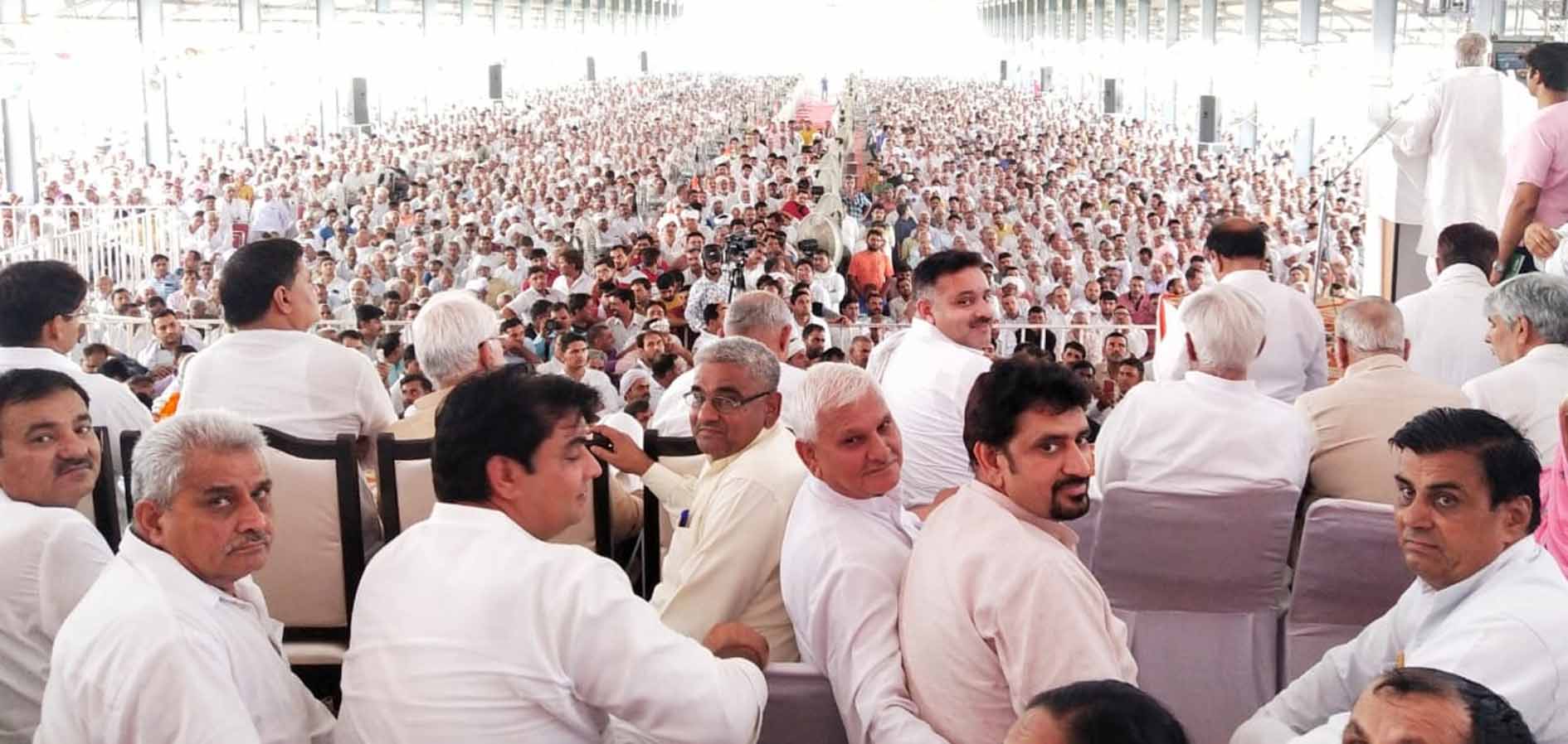 विधानसभा चुनाव में भारी बहुमत से जीत दर्ज करेगी कांग्रेस पार्टी : सतपाल राठी -कहा, पूर्व सांसद दीपेंद्र हुड्डा अपनी विकासात्मक सोच व कार्यशैली से लोगों में है लोकप्रिय -रोहतक में हुए कांग्रेस कार्यकर्ता सम्मेलन में उमड़ी भारी भीड़, बहादुरगढ़ से भी सैकड़ों कार्यकर्ताओं ने लिया भाग