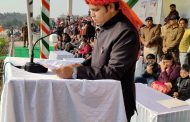 एसडीएम तरुण पावरिया ने किया बहादुरगढ़ में ध्वजारोहण - डा.अंबेडकर स्टेडियम में परेड का निरीक्षण कर मार्च पास्ट की सलामी ली
