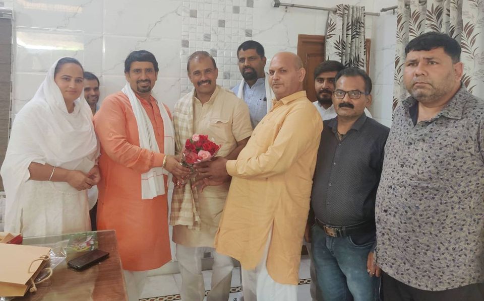 भाजपा संगठन की मजबूती में हर कार्यकर्ता का अहम योगदान : विक्रम कादियान, वरिष्ठ भाजपा नेत्री एवं नगर पार्षद डॉ. नीना सतपाल राठी ने किया पार्टी जिलाध्यक्ष विक्रम कादियान का स्वागत