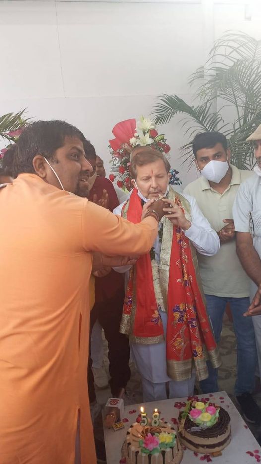 सांसद डॉक्टर अरविन्द शर्मा के जन्मदिन पर भाजपा नेता ने दी बधाई --दिनेश शेखावत