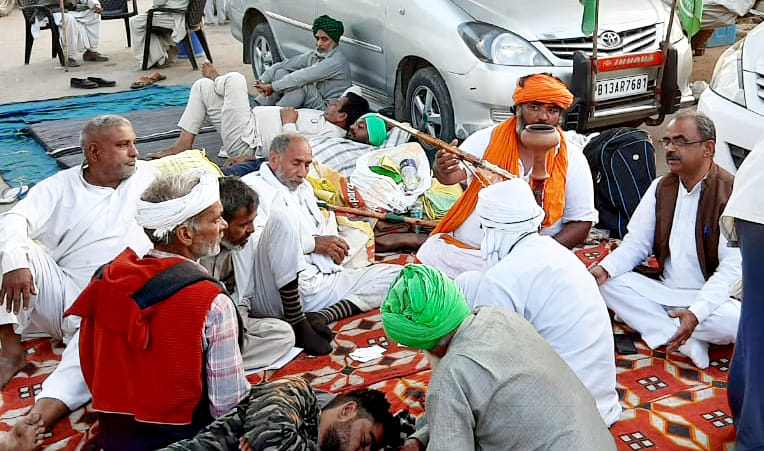 देश के किसानों की एकजुटता भाईचारे की मिसाल : भारतीय किसान संघ जिलाध्यक्ष सतीश छिकारा सरकार जल्द से जल्द किसानों की मांग मानकर सुधारो को कानूनी रूप दे : सतीश छिकारा
