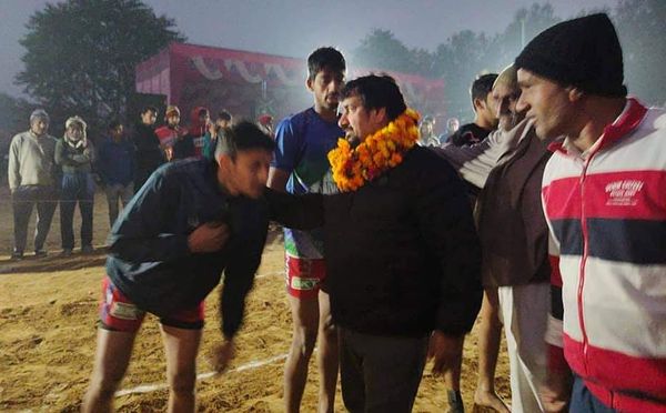 खेलों में बढ़चढ़ कर भाग लेने से निखरती है प्रतिभा : सतपाल राठी