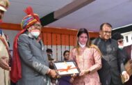 बैडमिंटन कोच और समाजसेवी मुस्कान जून को गणतंत्र दिवस पर मिला सम्मान* *-कोरोनाकाल  में बेहतर सेवाएं देने और गरीब प्रतिभाशाली खिलाड़ियों की भी करती रही है मदद।