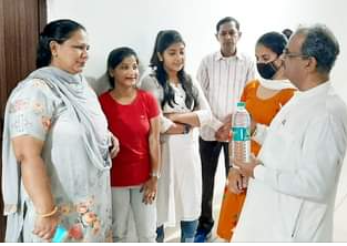 विश्व जल दिवस पर रिसालों देवी फाउंडेशन अध्यक्ष सतीश छिकारा ने जल सरंक्षण के प्रति किया जागरूक