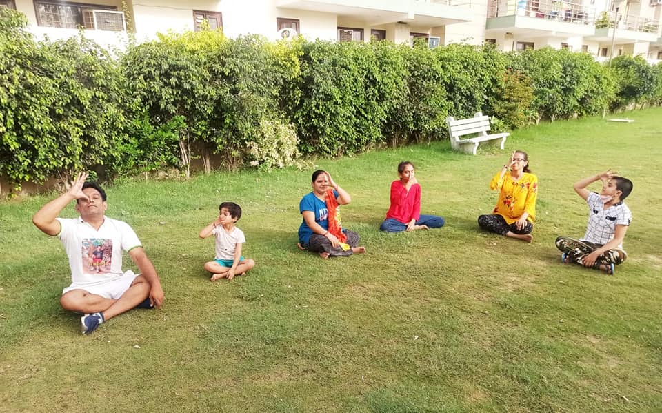 शरीर, मन और आत्मा को नियंत्रित करने में योग मदद करता है: सतबीर सिंह चौहान