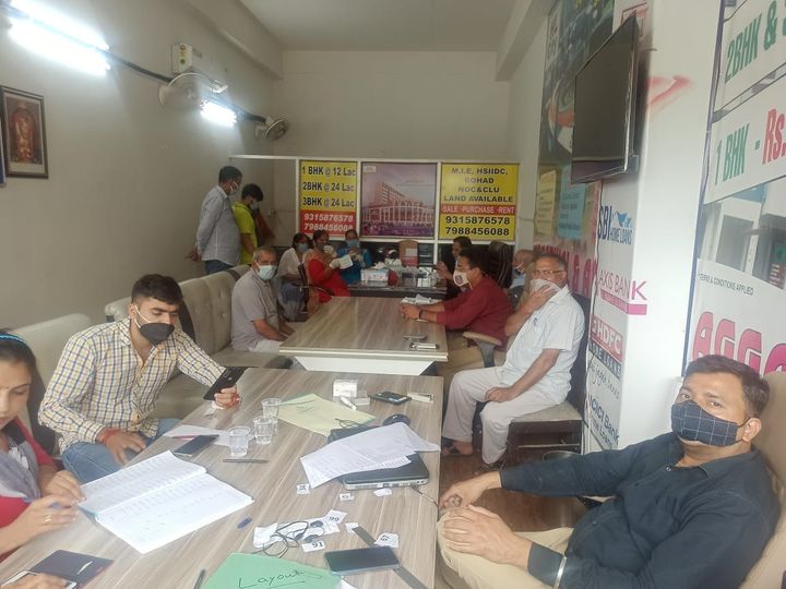 कोरोना संक्रमण से बचने के लिए वैक्सीनेशन जरुरी : कुंवर सतबीर सिंह चौहान