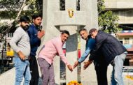 भाजपा नेता शेखर यादव ने विजय दिवस पर शहीद सैनिकों को किया नमन